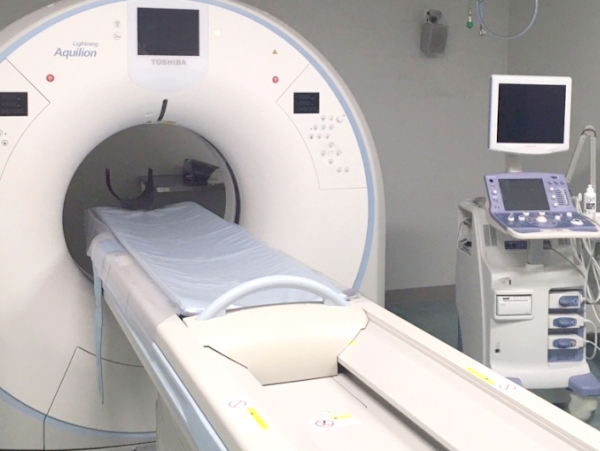 救急医療センターには最新CTスキャン装置や超音波検査機器、内視鏡検査機器が整っています